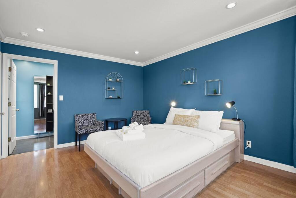 Beautiful Spacious House 2Br / 4Br In Silver Terrace 샌프란시스코 외부 사진